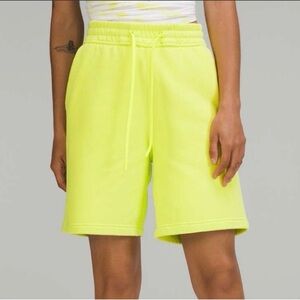 Lululemon Loungeful High-Rise Short 7" in Electric Lemon